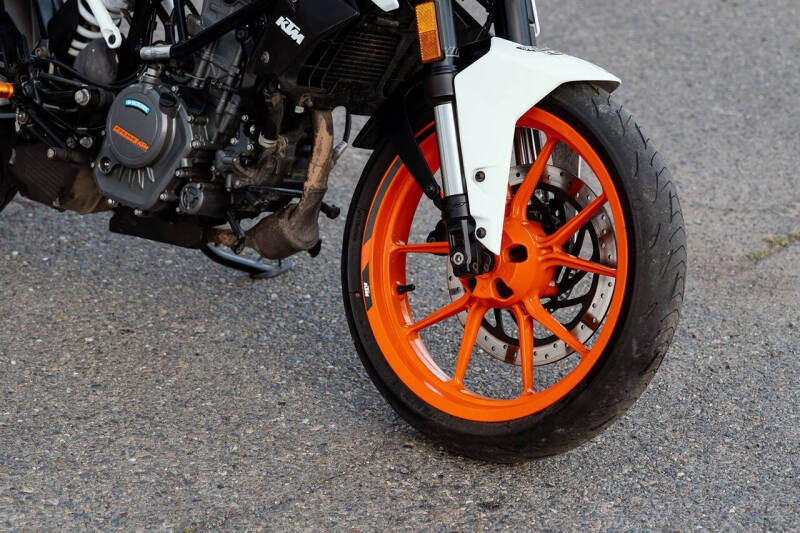 2021 KTM 200 Duke