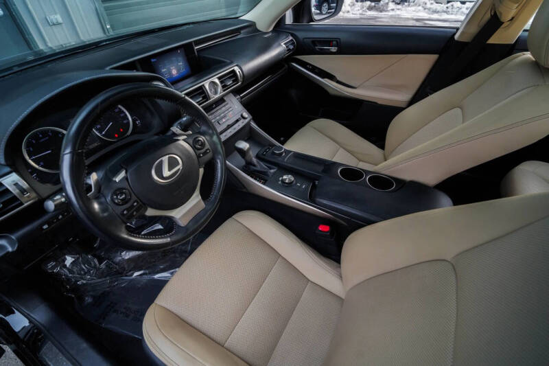 2015 Lexus IS 250