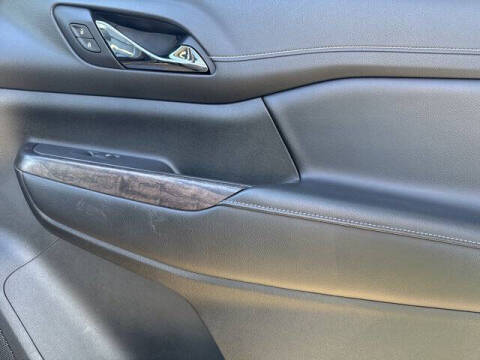 2020 GMC Acadia Denali