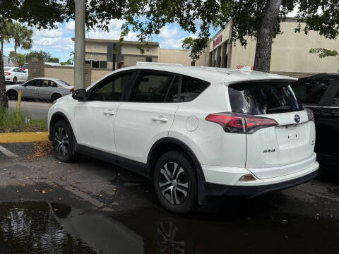 2017 Toyota RAV4 LE