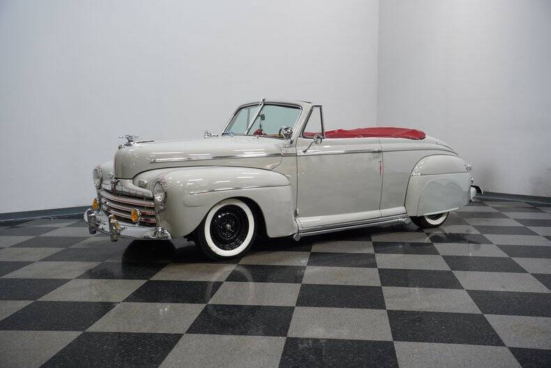 1946 Ford Super Deluxe