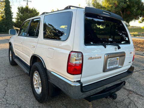 2002 Toyota 4Runner SR5