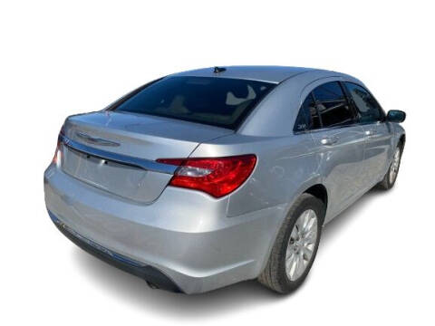 2011 Chrysler 200 LX