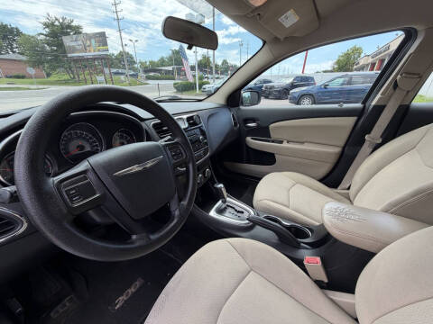 2012 Chrysler 200 LX
