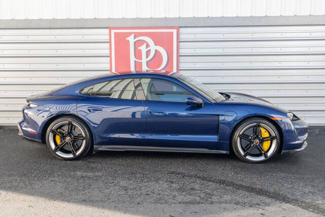 2020 Porsche Taycan 42