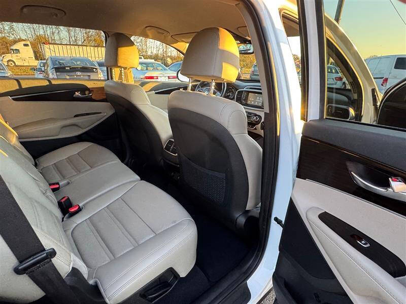 2019 Kia Sorento EX V6