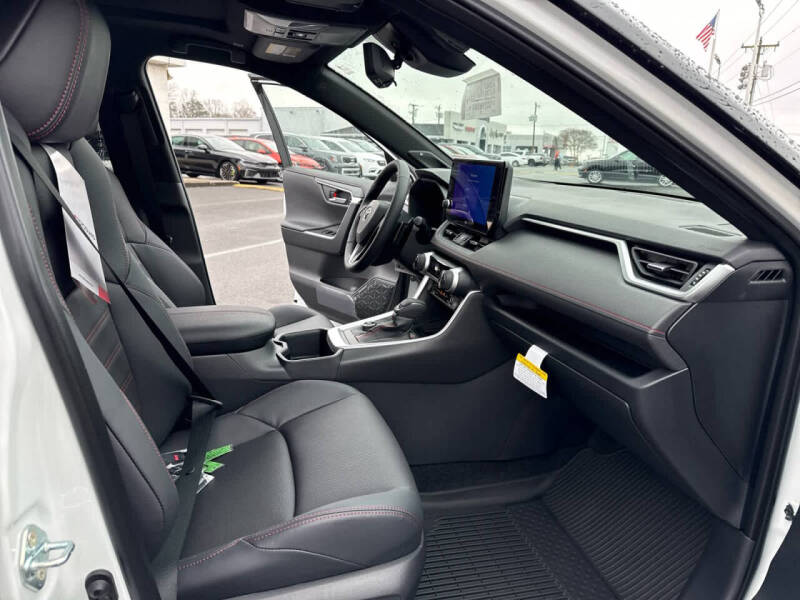 2025 Toyota RAV4 Plug-in Hybrid XSE