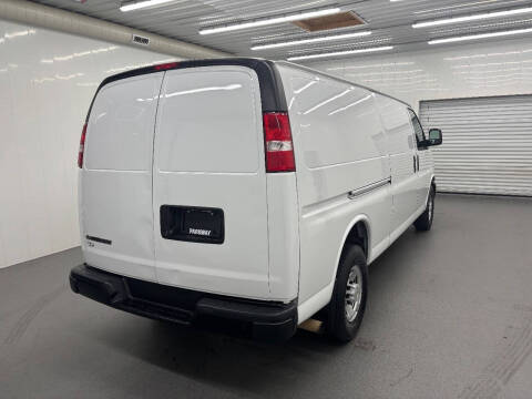 2020 Chevrolet Express 3500