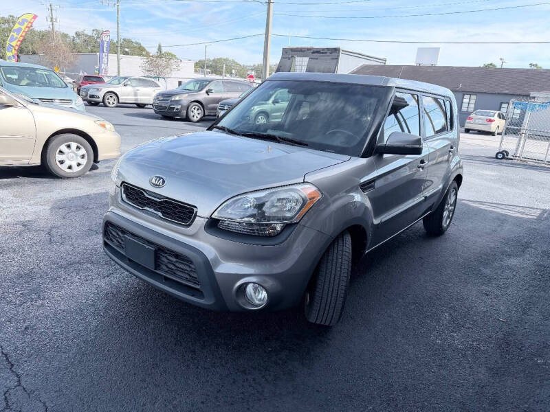 2013 Kia Soul +