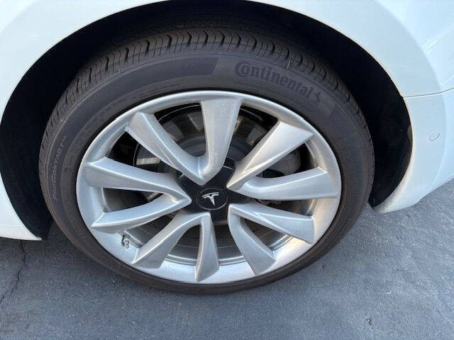2019 Tesla Model 3 Performance