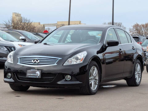 2015 Infiniti Q40