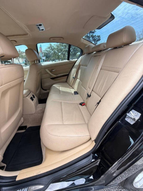 2011 BMW 3 Series 328i