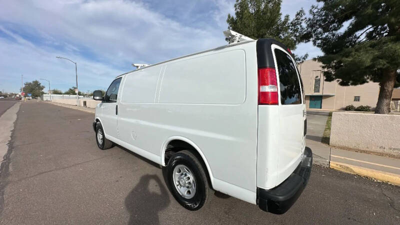 2017 Chevrolet Express 2500
