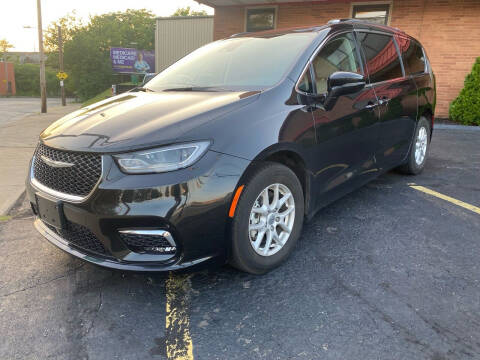 2021 Chrysler Pacifica for sale at Rusak Motors LTD. in Cleveland OH
