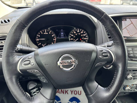 2019 Nissan Pathfinder SL