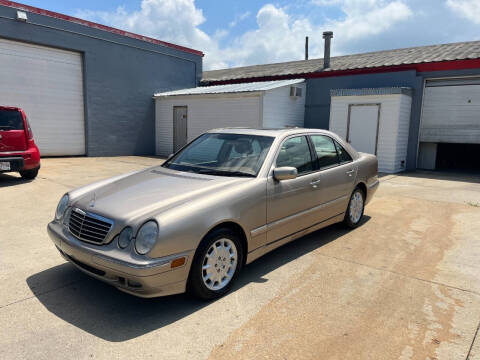 2000 Mercedes-Benz 300-Class