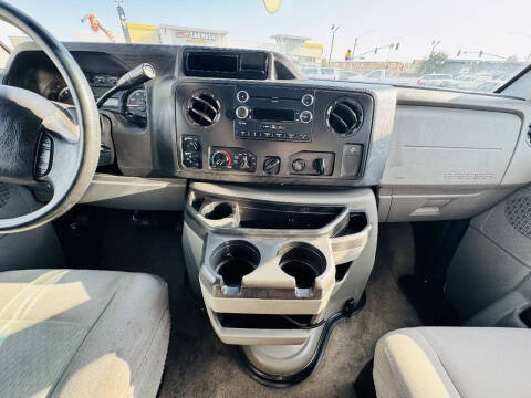 2014 Ford E-Series E-150 XLT