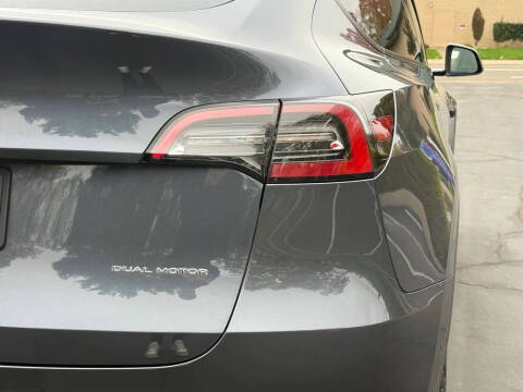 2022 Tesla Model Y Long Range