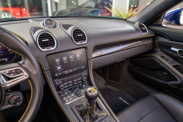 2023 Porsche 718 Boxster 21