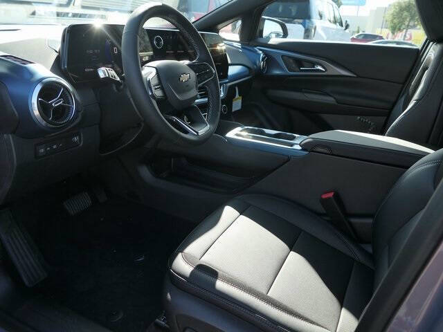 2026 Chevrolet Equinox EV LT 2