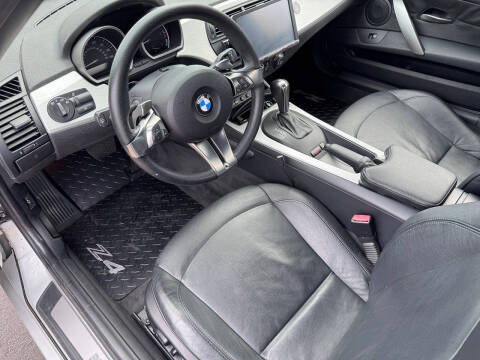 2006 BMW Z4 3.0i