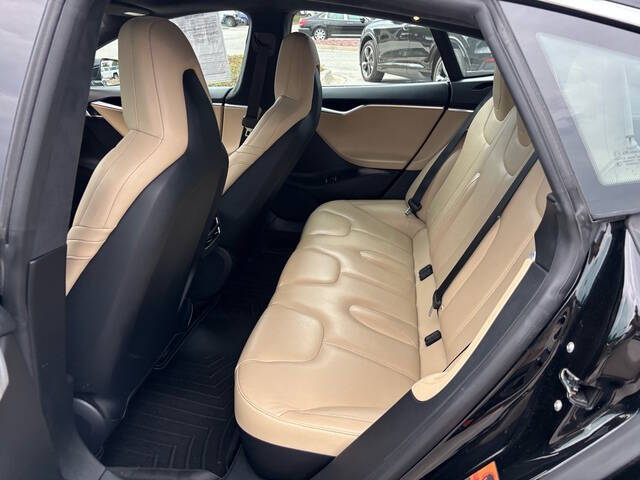 2015 Tesla Model S 6