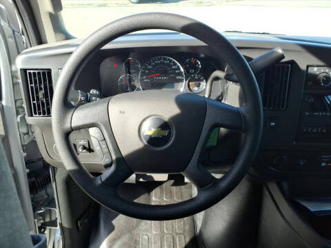 2025 Chevrolet Express 2500