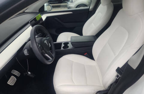 2023 Tesla Model Y Performance