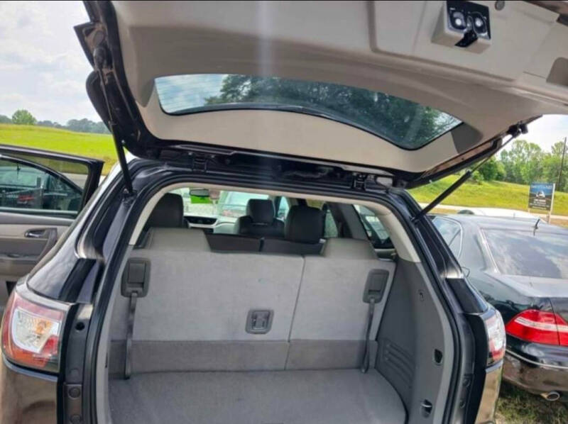 2017 Chevrolet Traverse LT