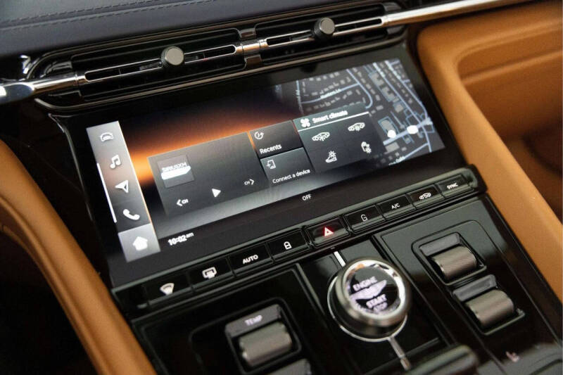 2024 Aston Martin DB12 Volante