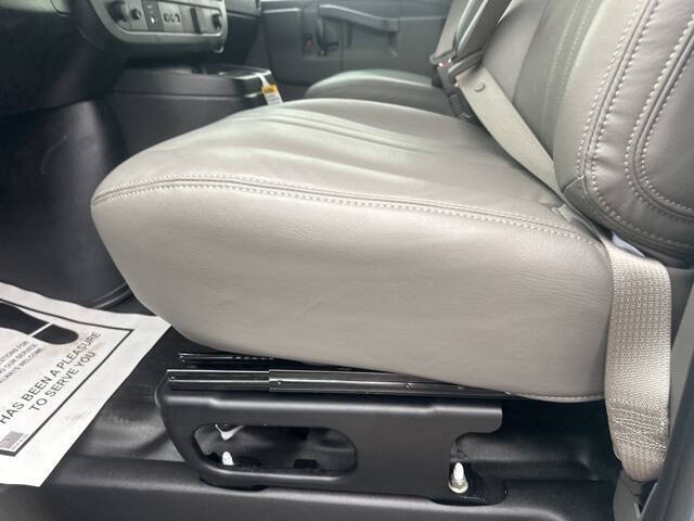 2025 Chevrolet Express 2500