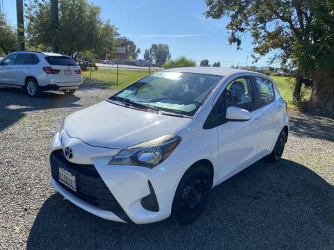 2018 Toyota Yaris 5-Door LE