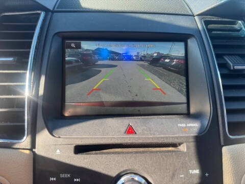 2015 Ford Taurus SEL