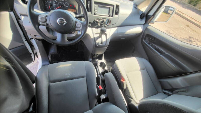 2017 Nissan NV200 SV