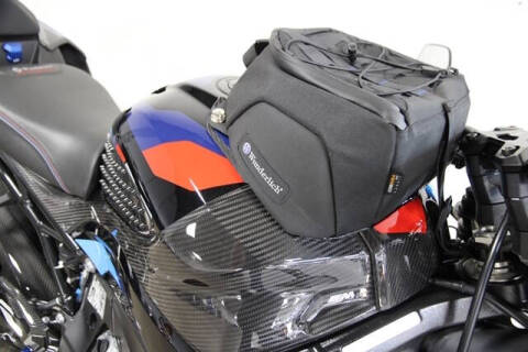 2024 BMW M 1000 R