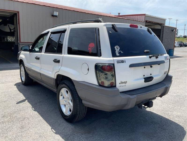 2004 Jeep Grand Cherokee Laredo