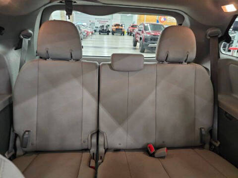 2017 Toyota Sienna XLE 7-Passenger