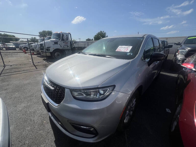2024 Chrysler Pacifica Touring L