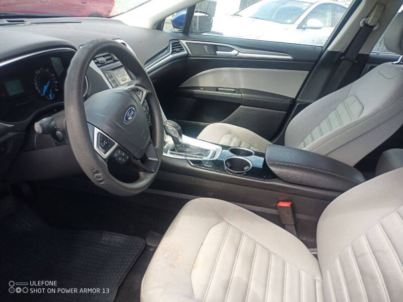2013 Ford Fusion S