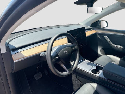 2024 Tesla Model Y Long Range