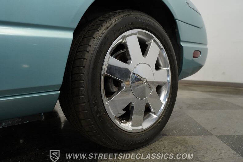 2002 Ford Thunderbird Deluxe