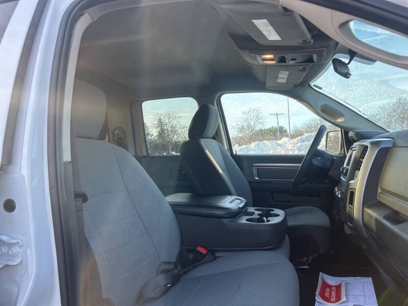 2024 RAM 1500 Classic SLT