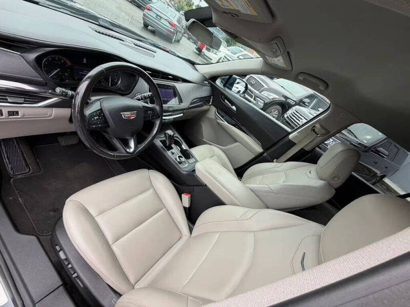 2019 Cadillac XT4 Luxury
