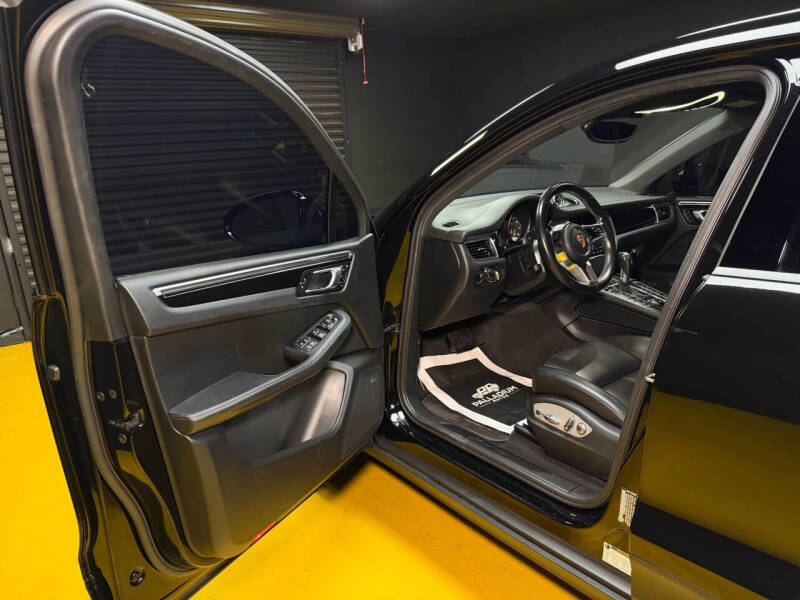 2018 Porsche Macan