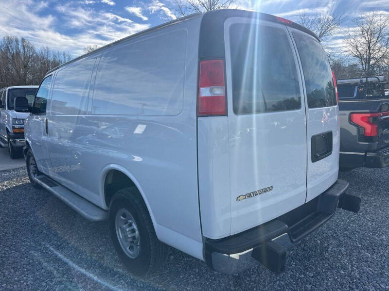 2024 Chevrolet Express 2500