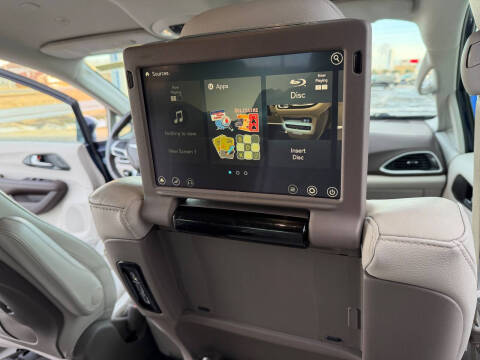 2020 Chrysler Pacifica Touring L Plus