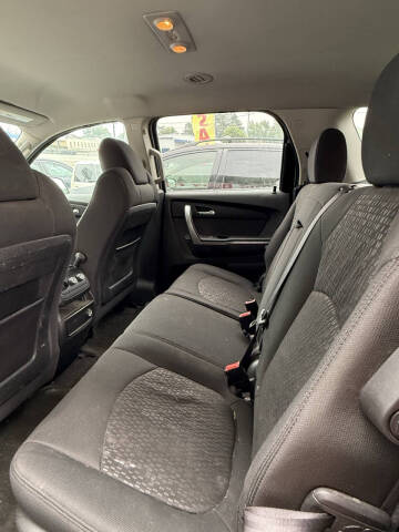 2011 GMC Acadia SLE