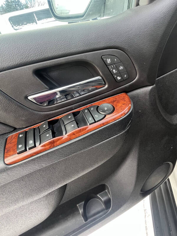 2013 Chevrolet Avalanche LTZ Black Diamond