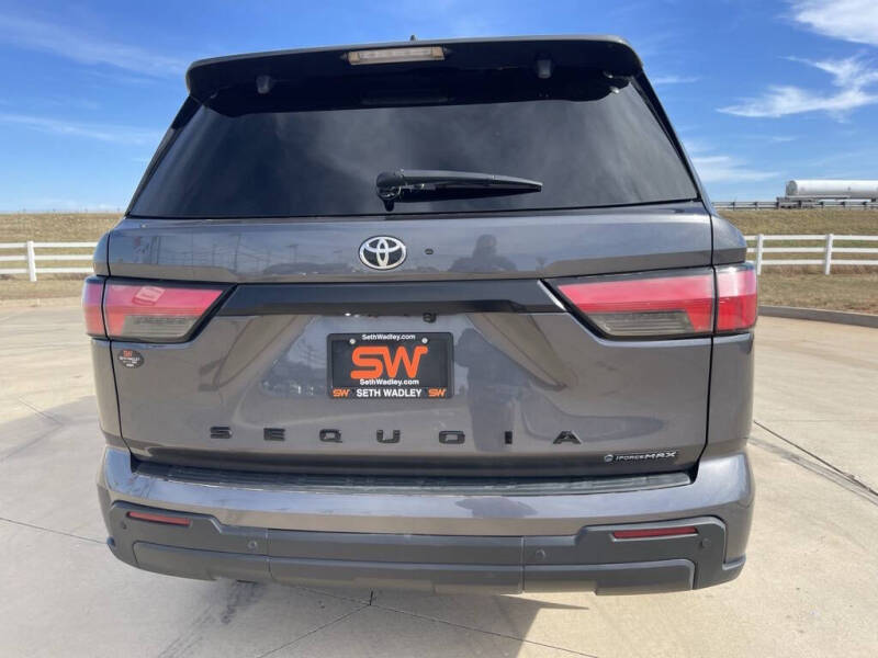 2025 Toyota Sequoia SR5