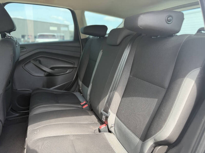 2016 Ford Escape S